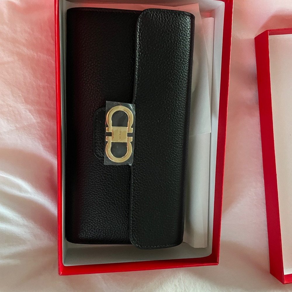 Ferragamo Gancini wallet with shoulder strap - Black - Picture 4 of 6